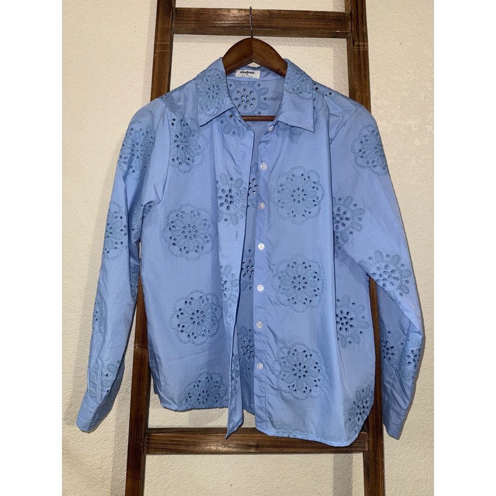 Kindred Women's Blue 100% Cotton Floral Eyelet Button Down LS Shirt M Summer